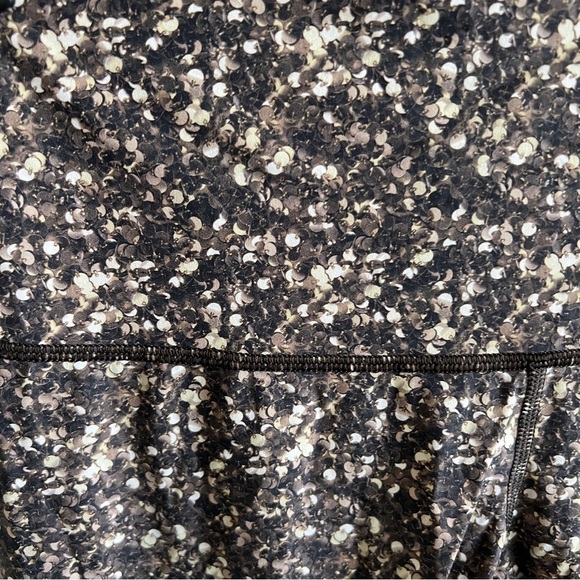 *RARE* Lululemon Gold Sequin Leggings - Picture 4 of 5